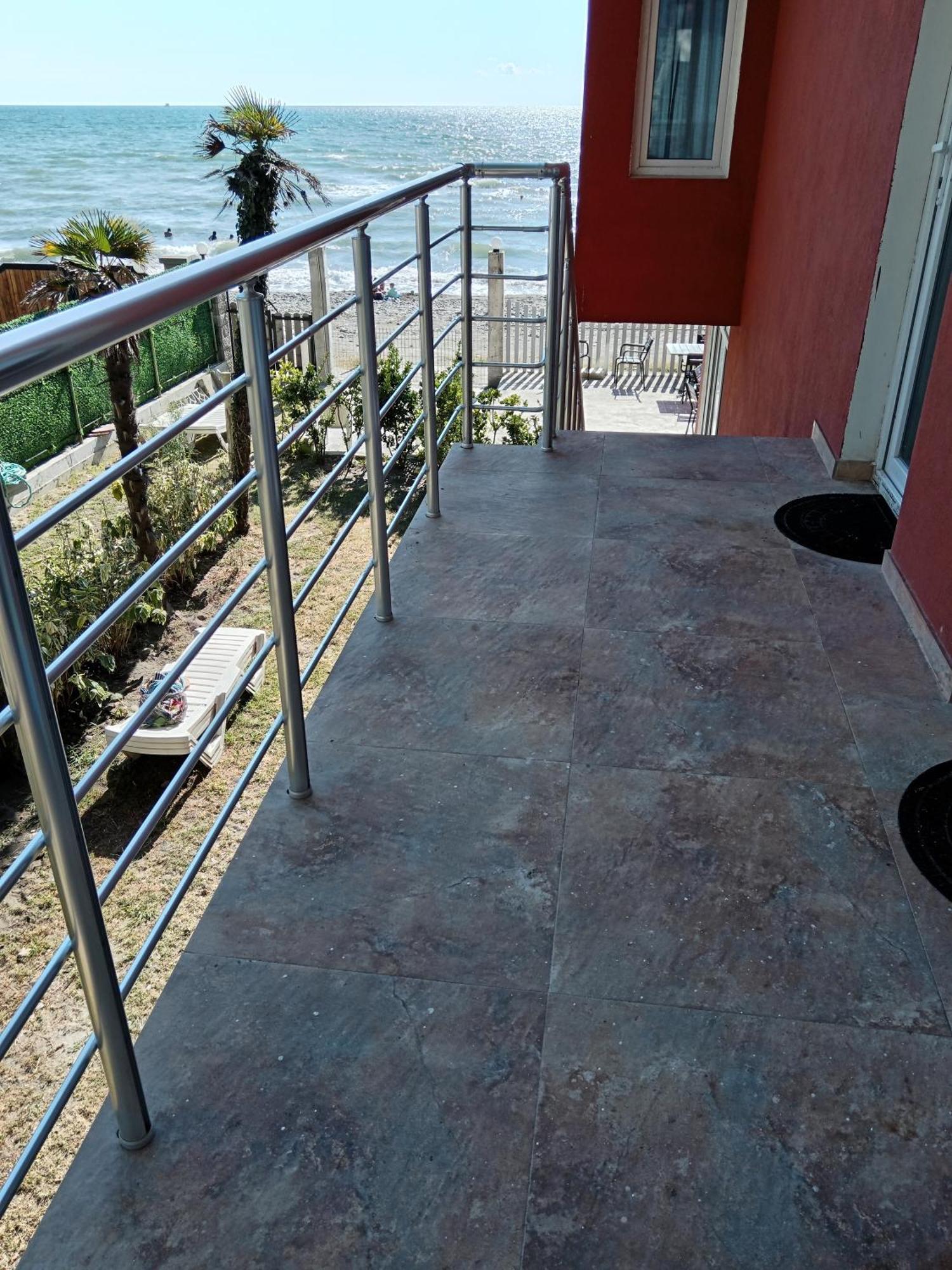 Guest House Guriani Grigoleti Bagian luar foto